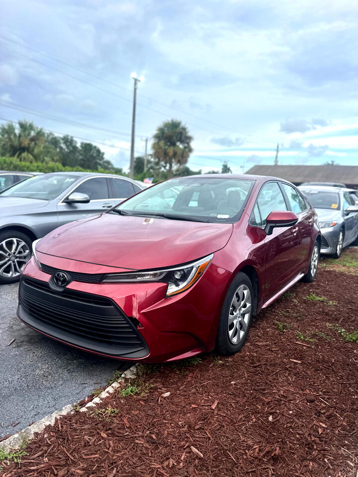 2023 Toyota Corolla LE photo 4