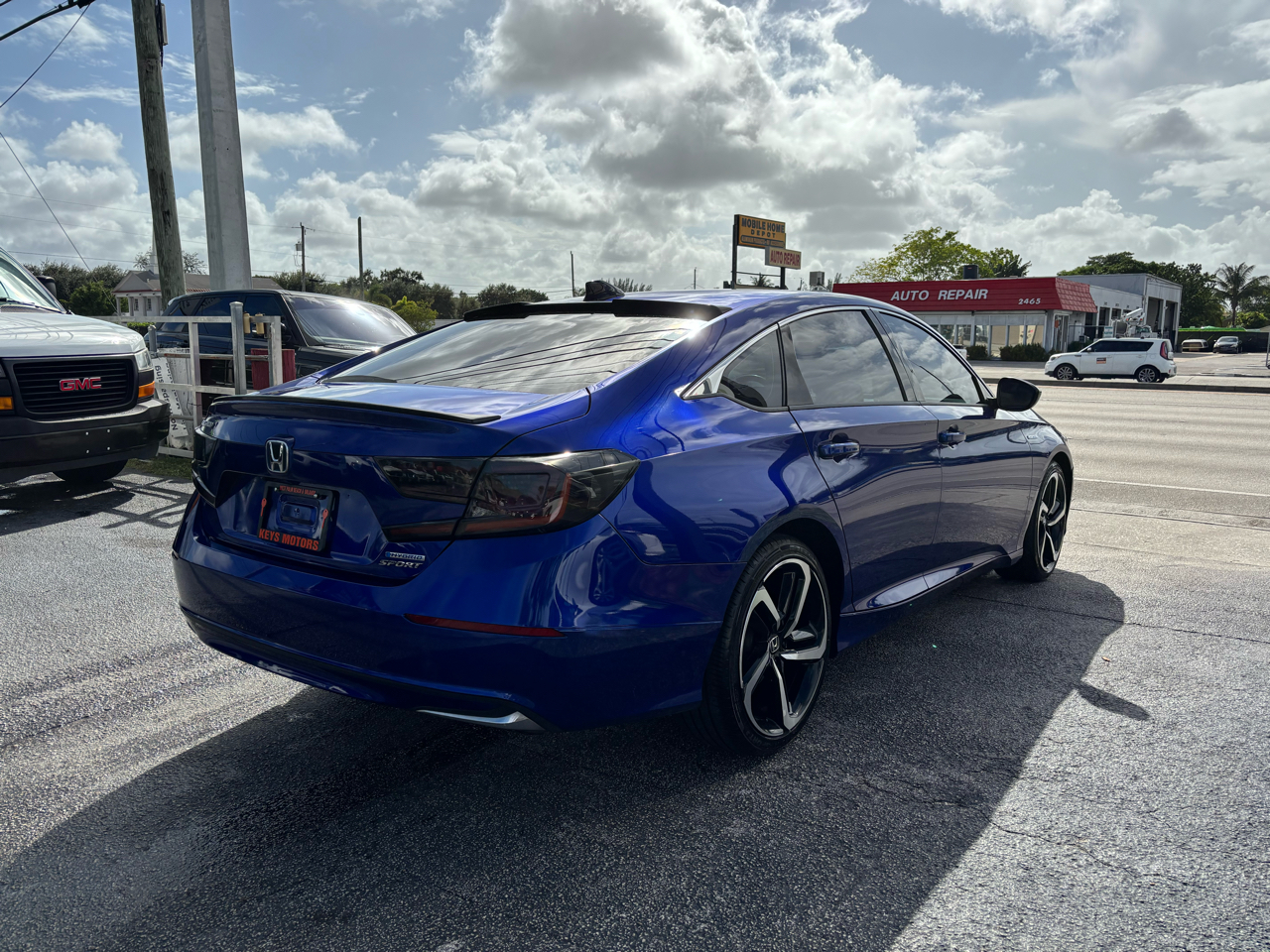 2022 Honda Accord Hybrid Sport photo 2