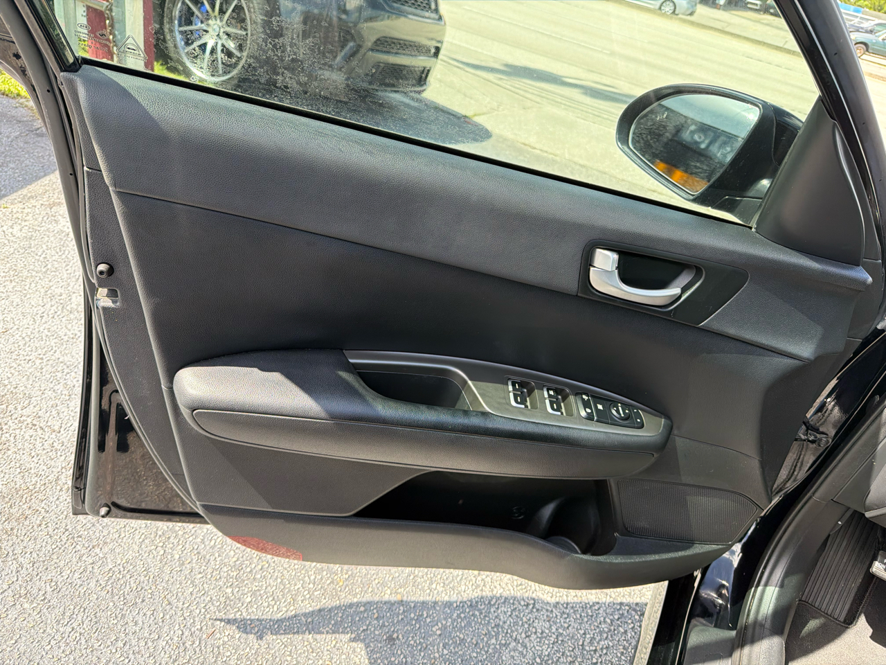 2020 Kia Optima LX photo 4