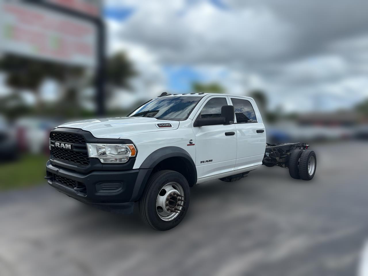 RAM 5500 Crew Cab LWB 4WD DRW 2020 RAM 5500 Crew Cab LWB 4WD DRW 2020