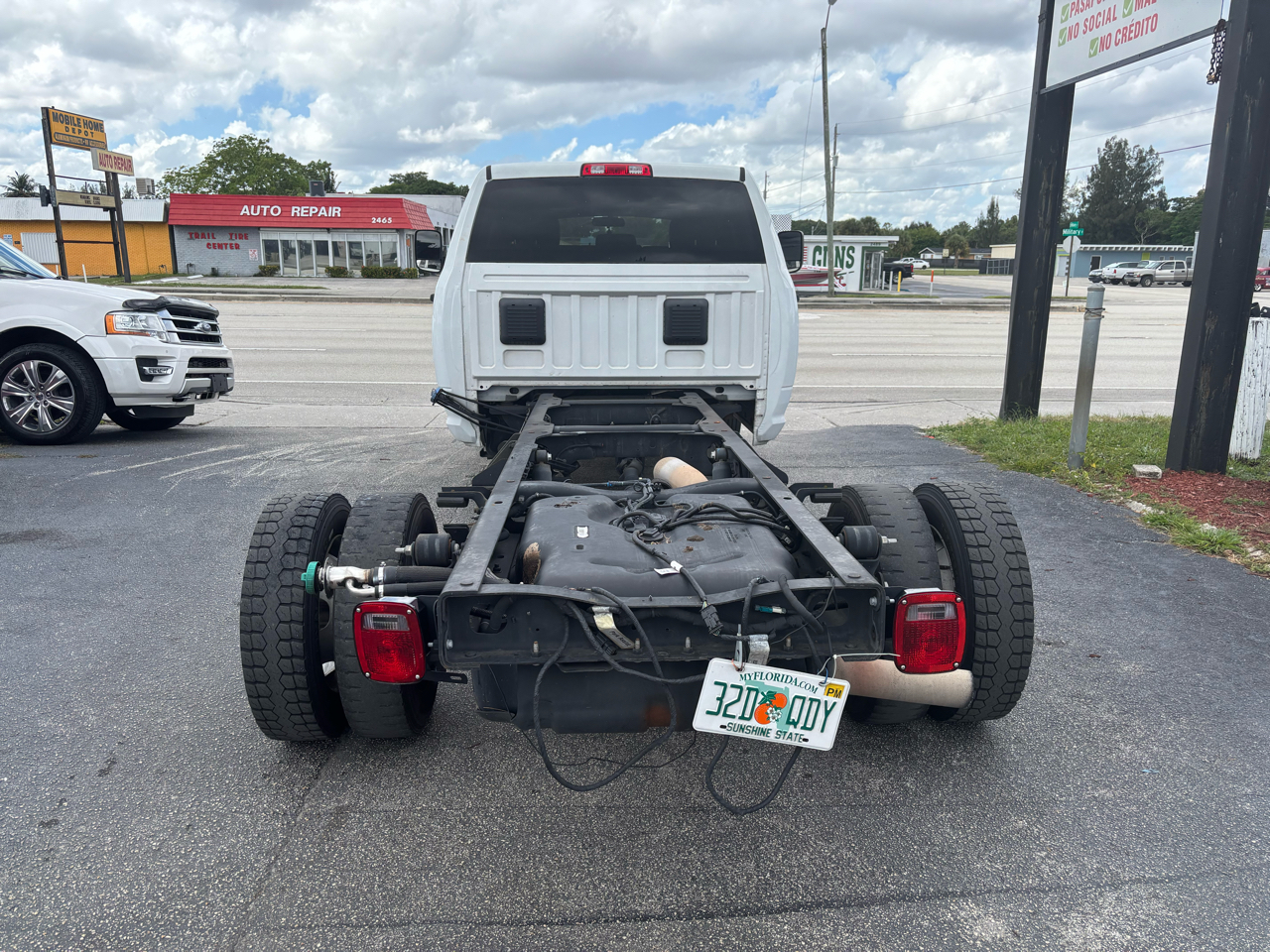 RAM 5500 Crew Cab LWB 4WD DRW 2020 RAM 5500 Crew Cab LWB 4WD DRW 2020