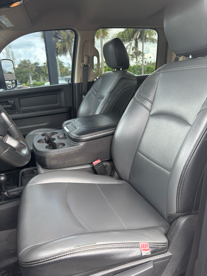 RAM 5500 Crew Cab LWB 4WD DRW 2020 RAM 5500 Crew Cab LWB 4WD DRW 2020