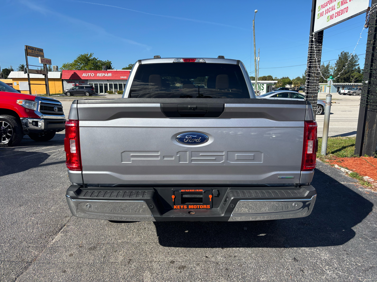 Ford F-150 Lariat SuperCrew 5.5-ft. Bed 2WD 2023