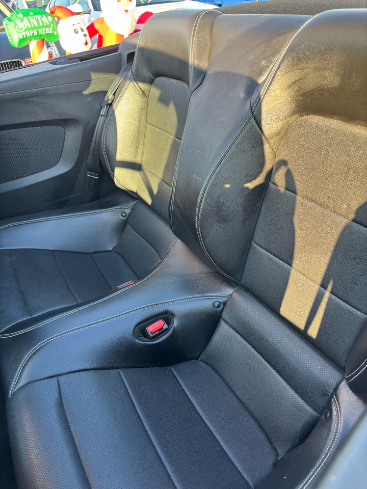 2023 Ford Mustang EcoBoost Premium Convertible photo 3