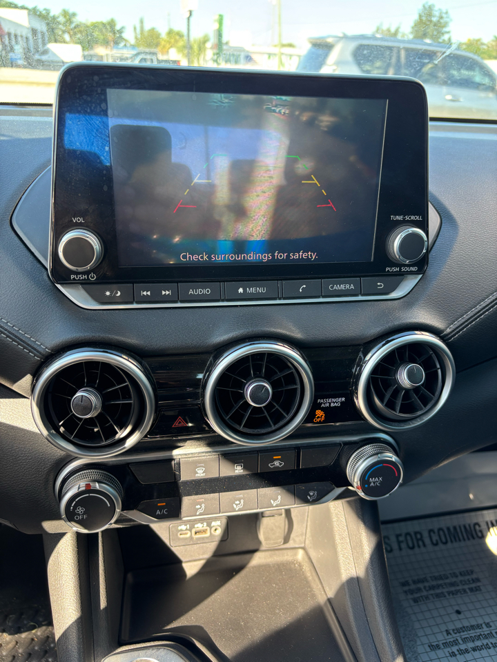 2022 Nissan Sentra SV photo 3