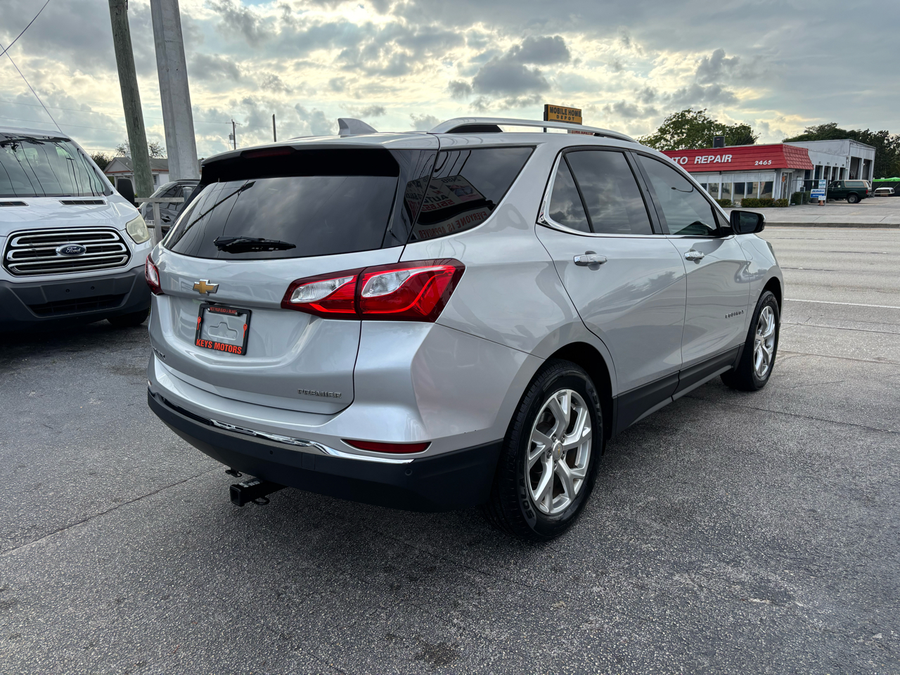 2019 Chevrolet Equinox Premier photo 2
