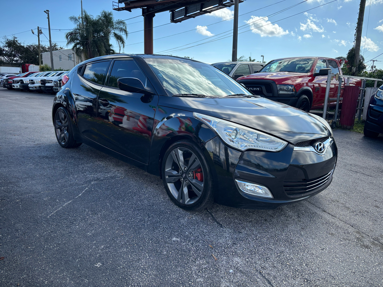 Hyundai Veloster Base 6MT 2016