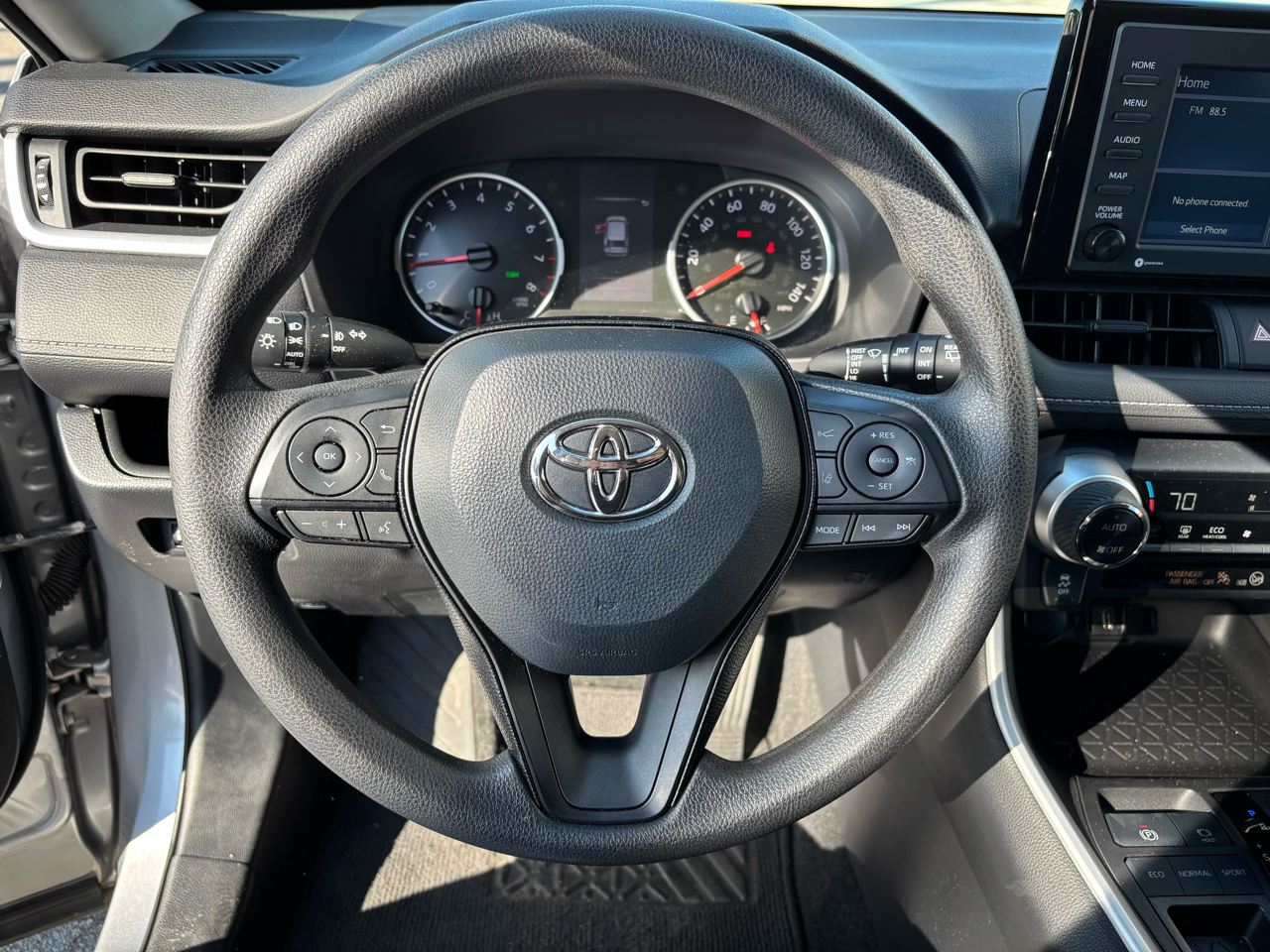 Toyota RAV4 XLE 2021
