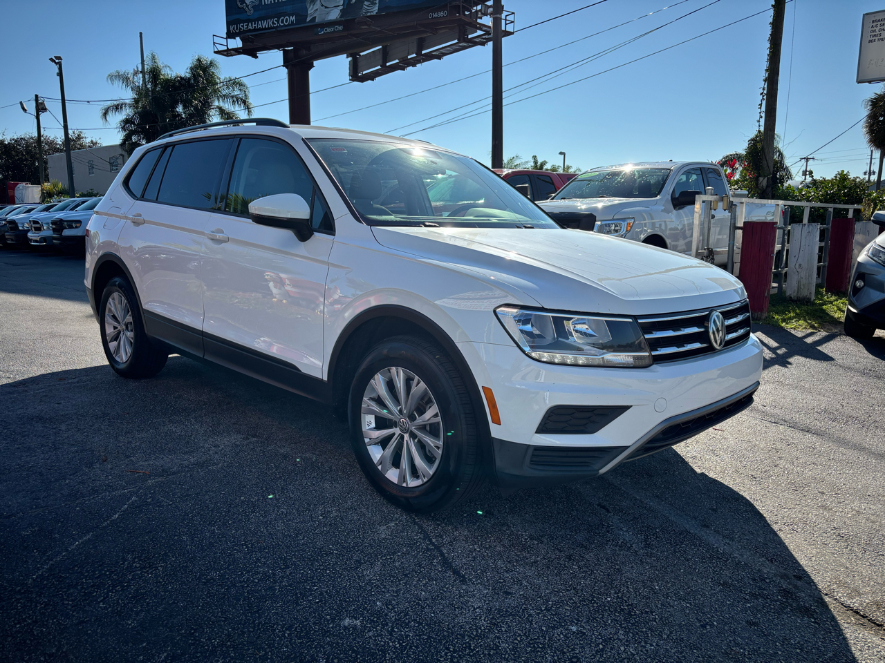 Volkswagen Tiguan S 2019