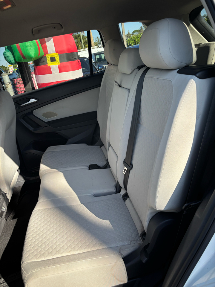 Volkswagen Tiguan S 2019