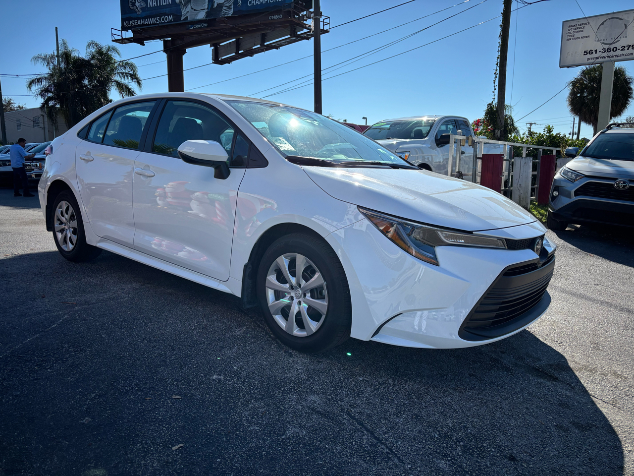 Toyota Corolla LE 2025