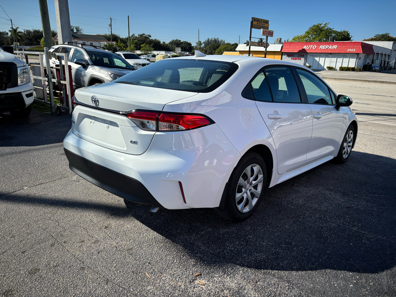 Toyota Corolla LE 2025