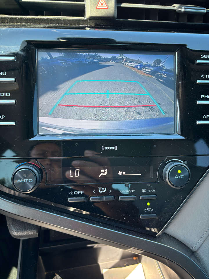 Toyota Camry SE 2020