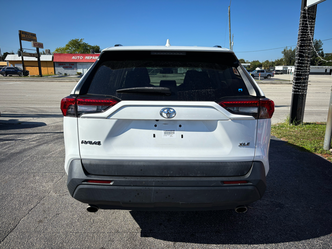 Toyota RAV4 XLE 2021