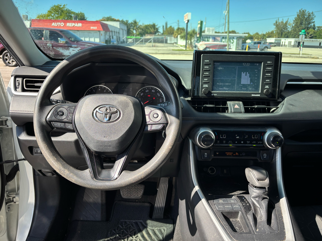 Toyota RAV4 XLE 2021