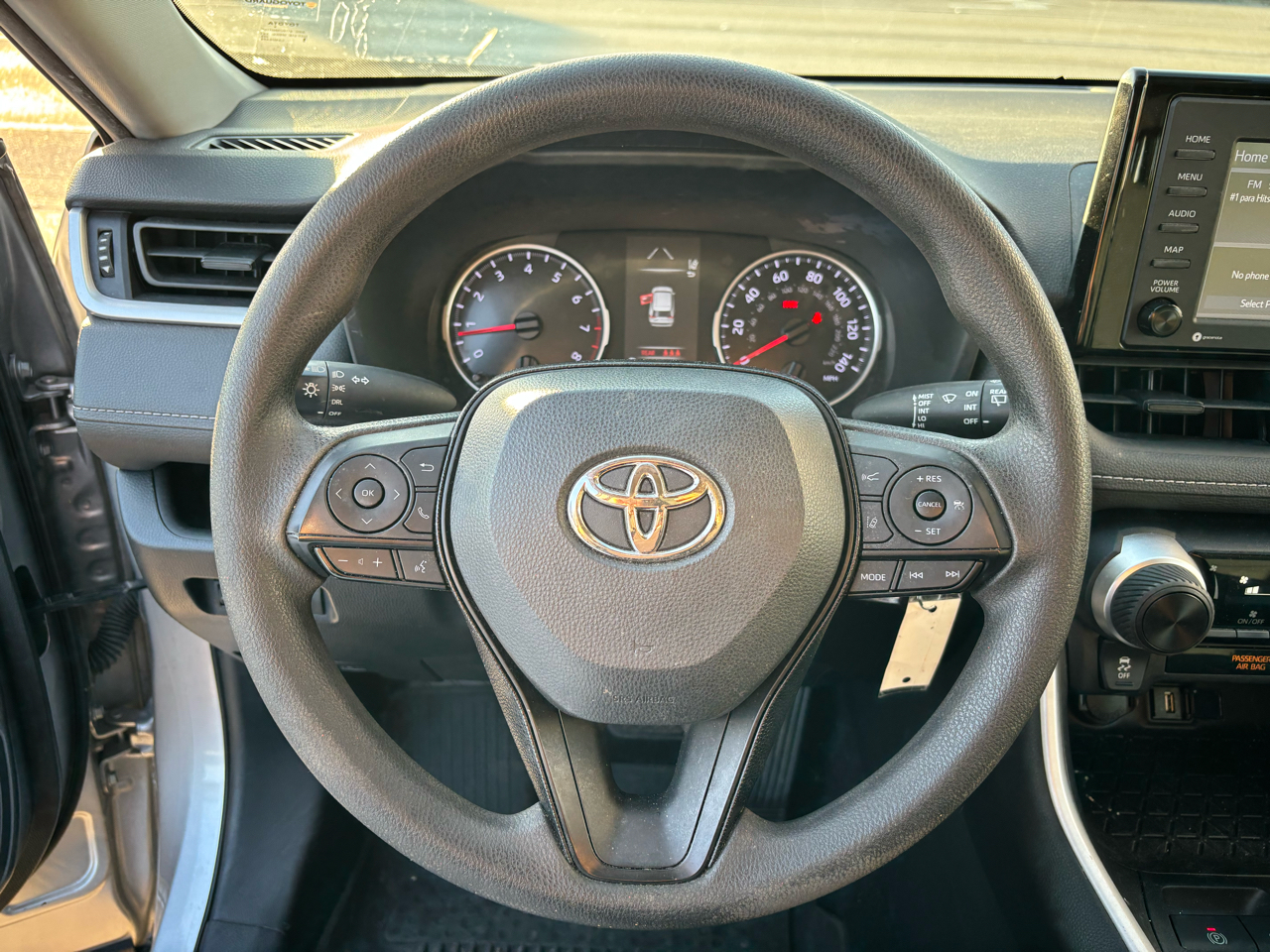 Toyota RAV4 LE 2021