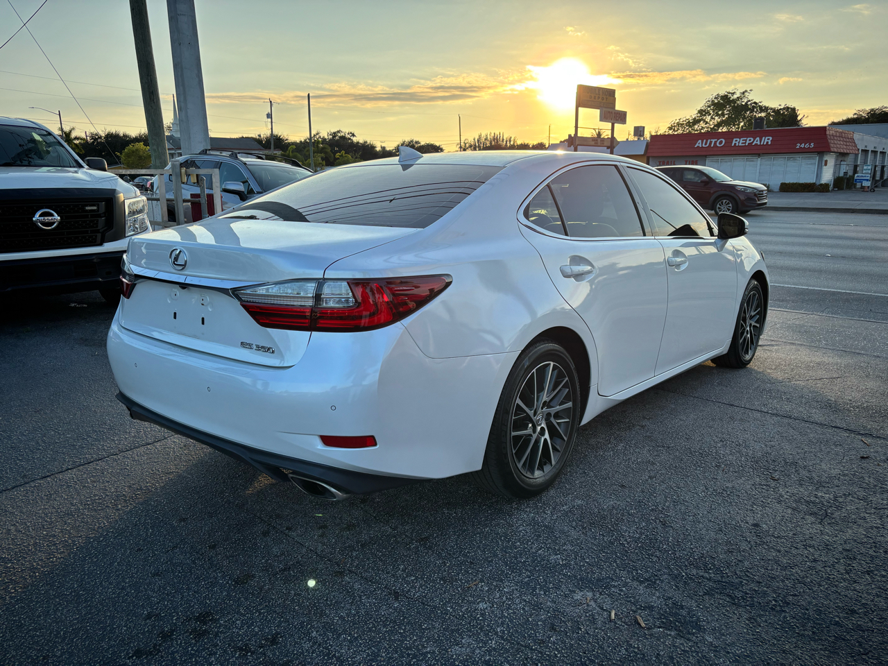 Lexus ES 350 Sedan 2016