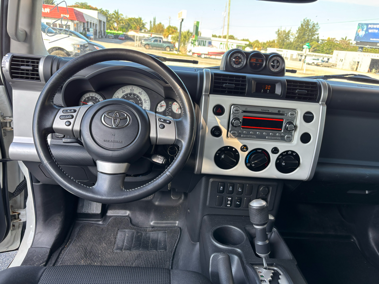 Toyota FJ Cruiser 4WD MT 2014