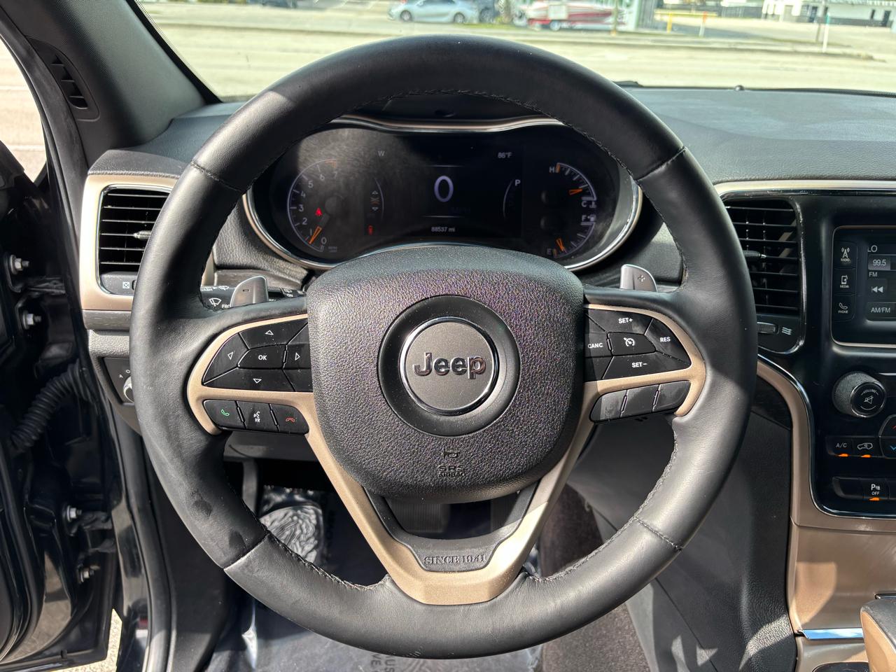 Jeep Grand Cherokee Laredo 2WD 2017