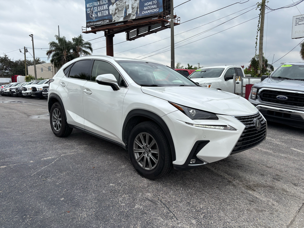 Lexus NX 200t FWD 2019