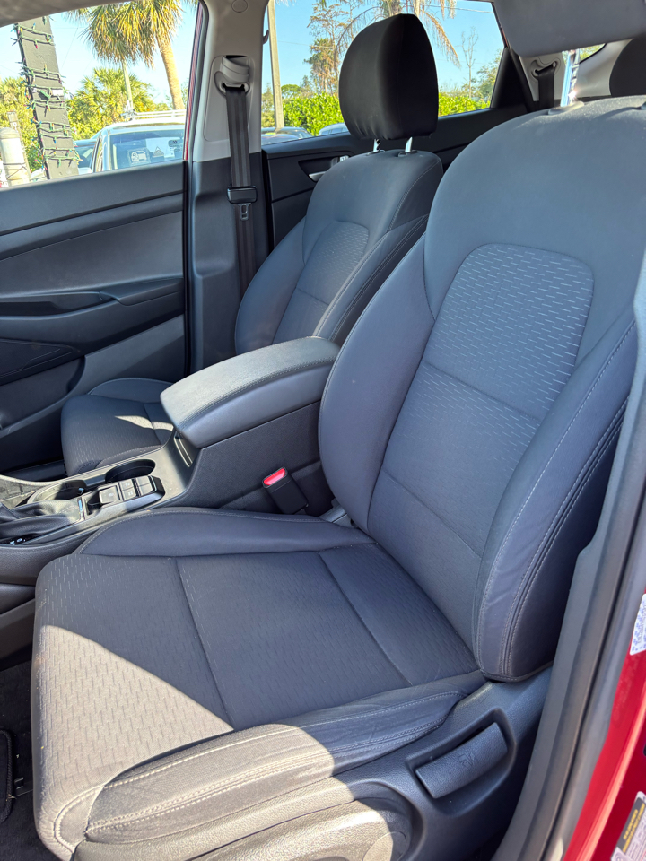 Hyundai Tucson SE 2021