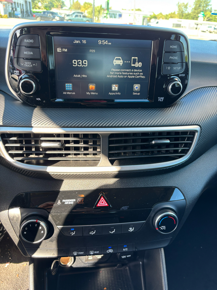 Hyundai Tucson SE 2021