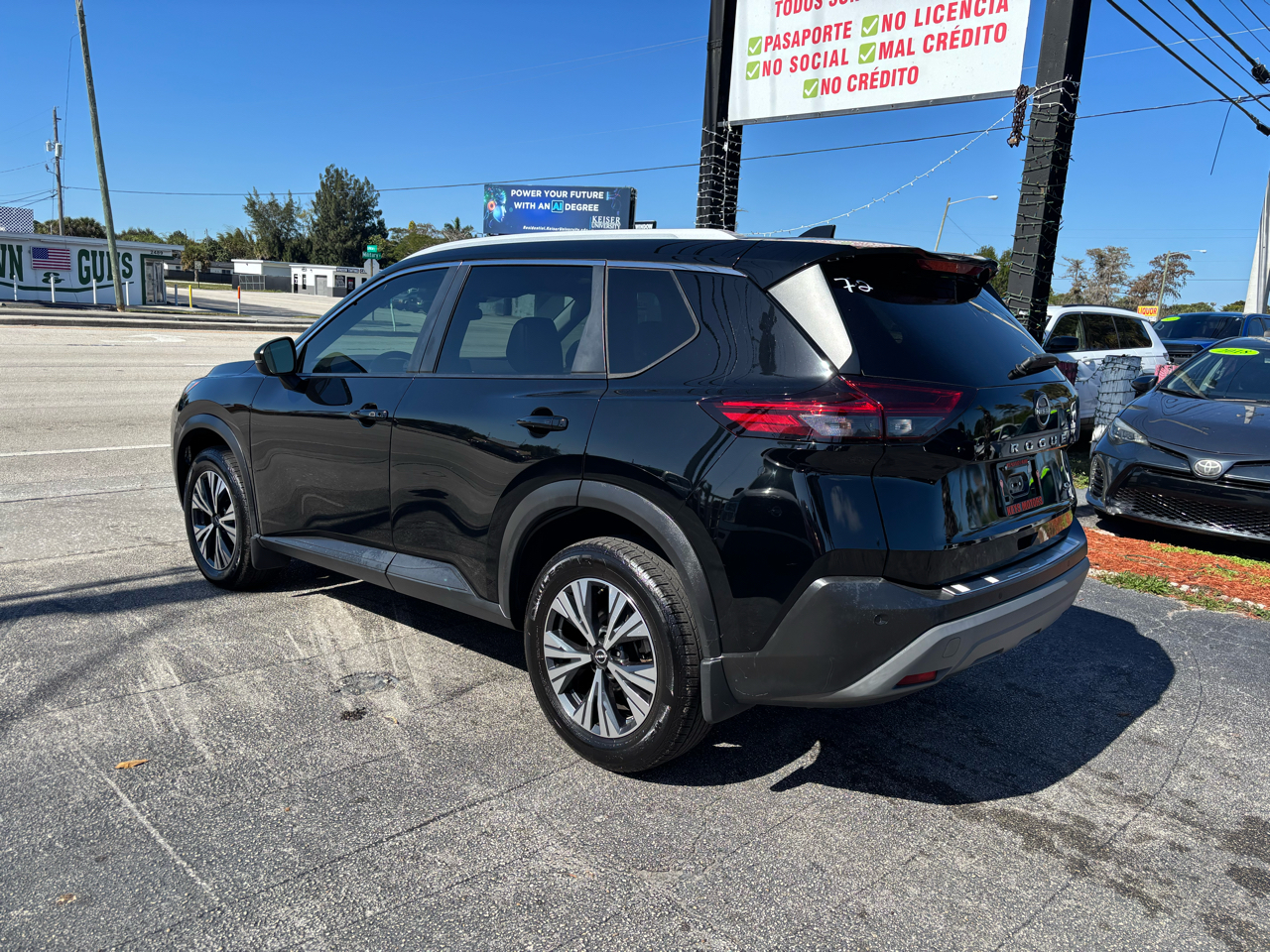 Nissan Rogue SV 2022