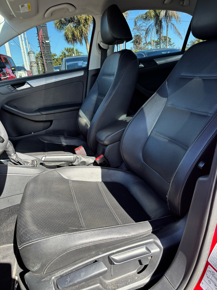 Volkswagen Jetta 1.4T SE 6A 2018