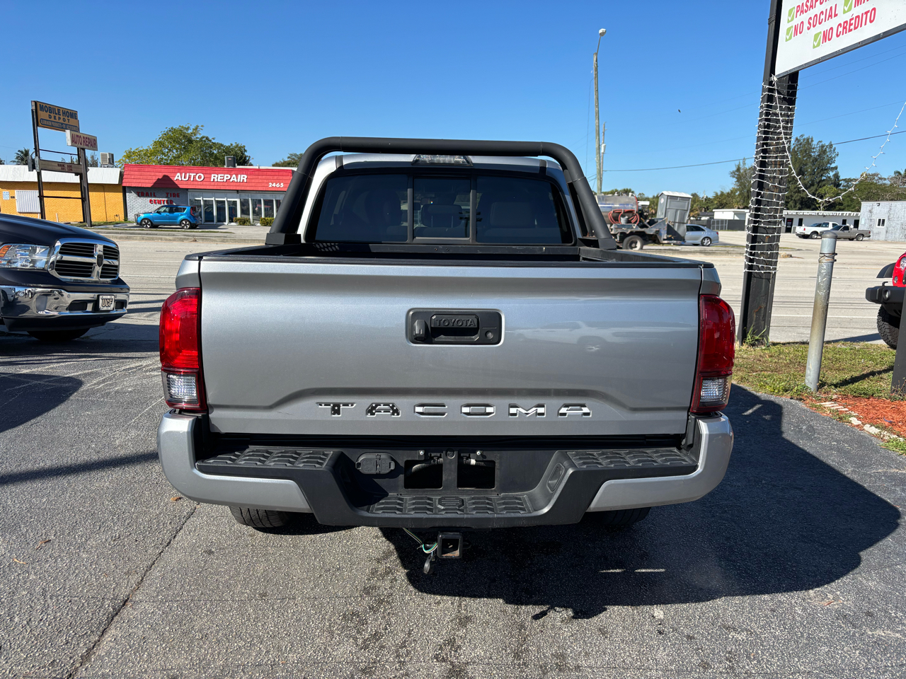 Toyota Tacoma SR5 Double Cab I4 2WD 2021