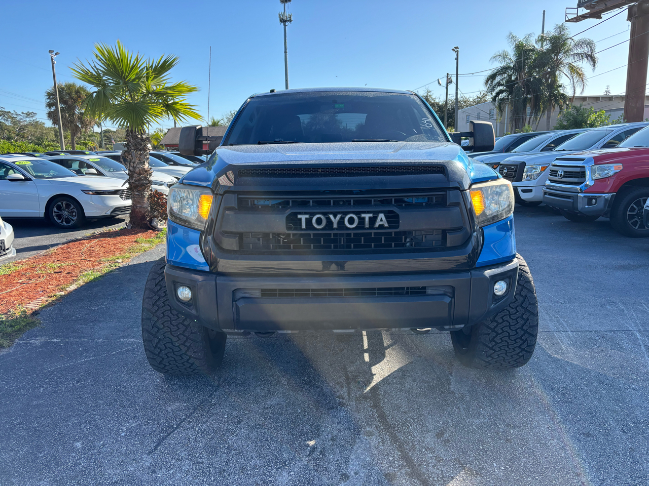 Toyota Tundra SR5 5.7L V8 FFV CrewMax 2WD 2016
