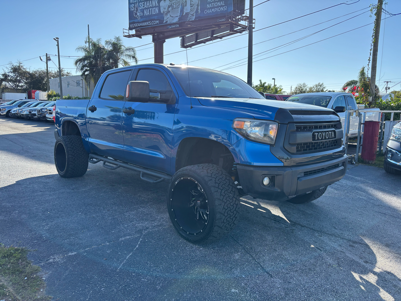 Toyota Tundra SR5 5.7L V8 FFV CrewMax 2WD 2016