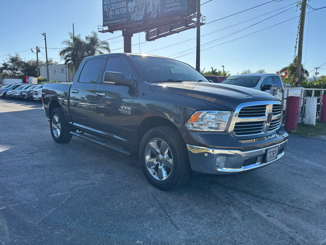 RAM 1500 SLT Crew Cab SWB 4WD 2017