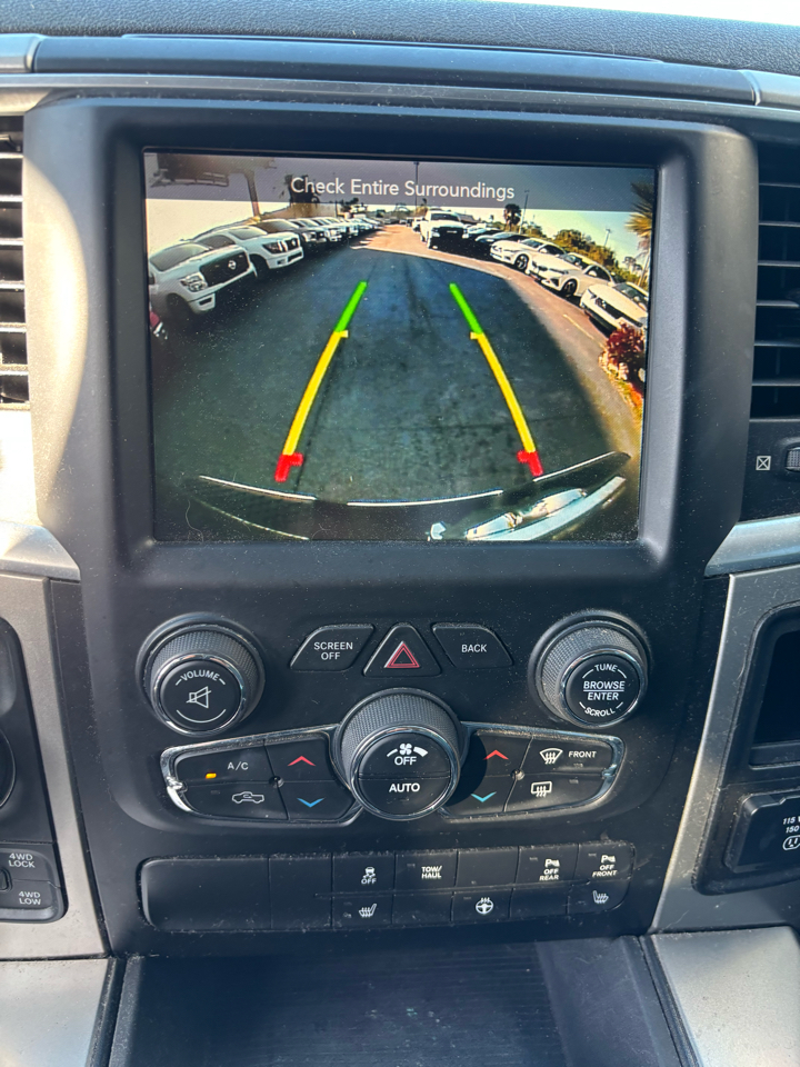 RAM 1500 SLT Crew Cab SWB 4WD 2017