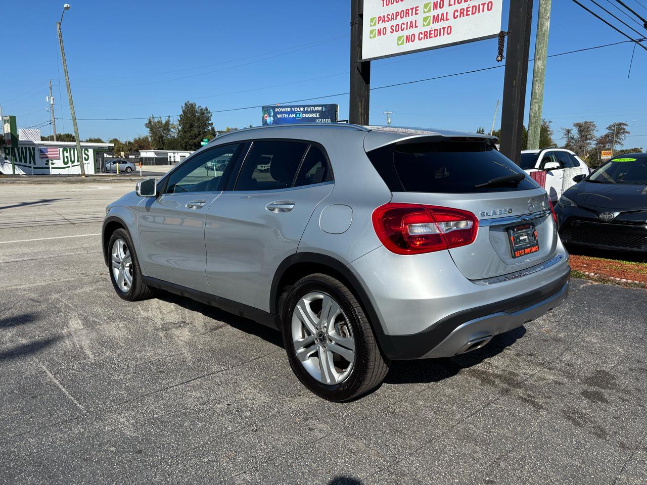 Mercedes-Benz GLA-Class GLA250 2020