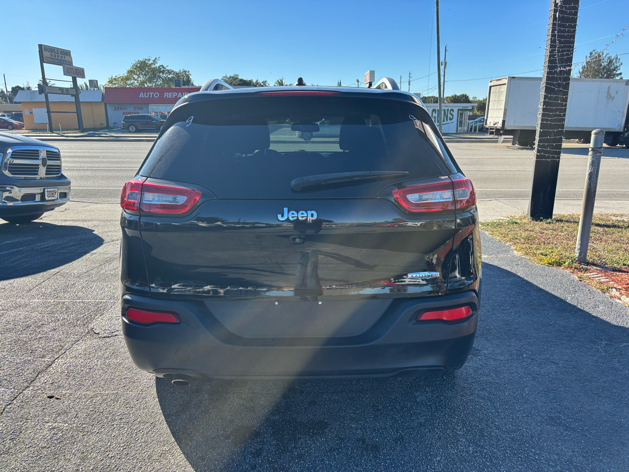 Jeep Cherokee Latitude FWD 2017