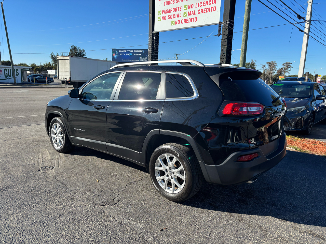 Jeep Cherokee Latitude FWD 2017