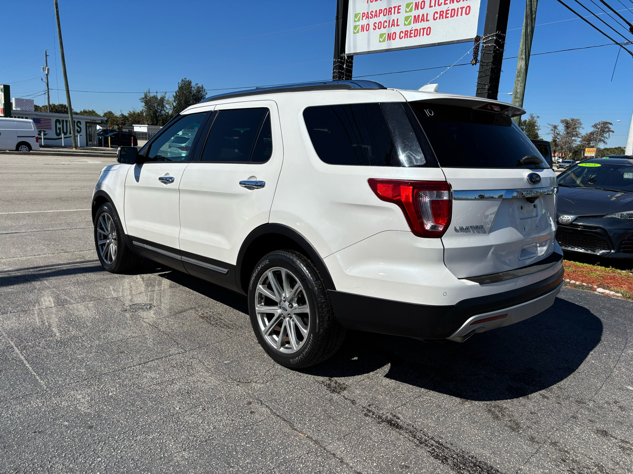 Ford Explorer Limited 4WD 2017