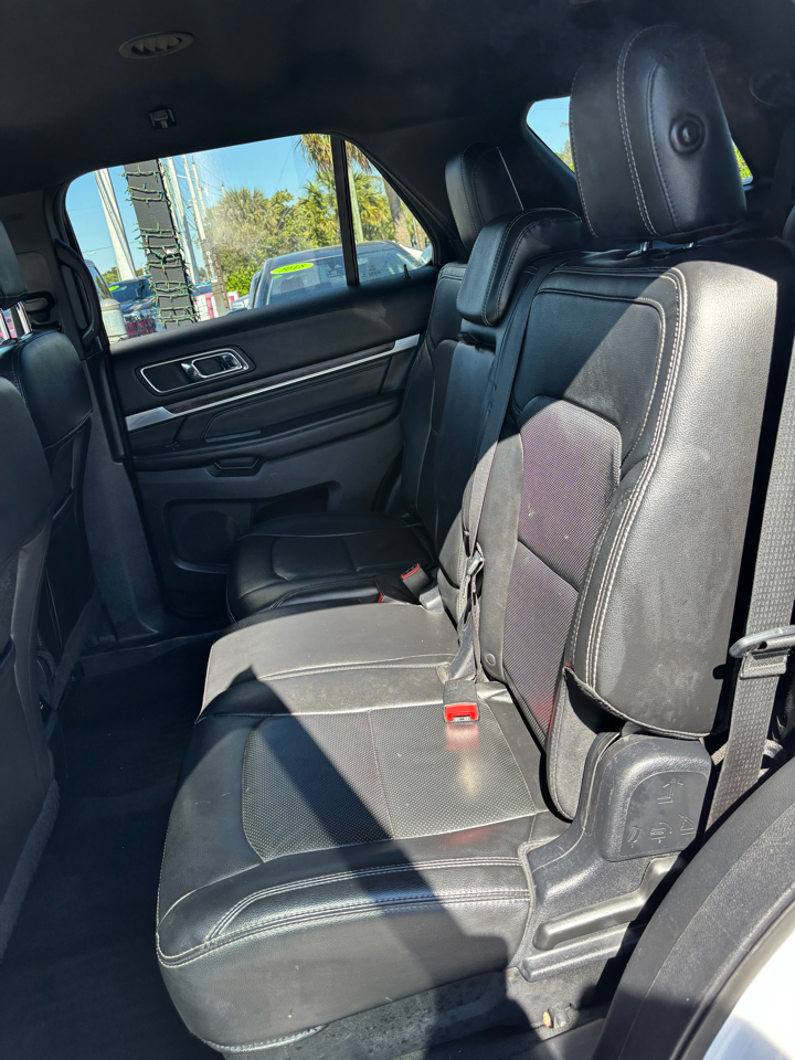 Ford Explorer Limited 4WD 2017