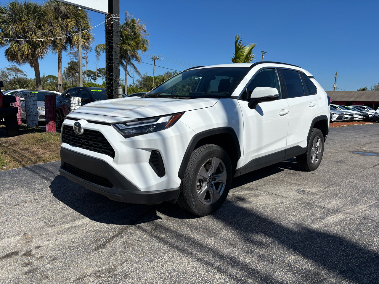 2025 Toyota RAV4 XLE