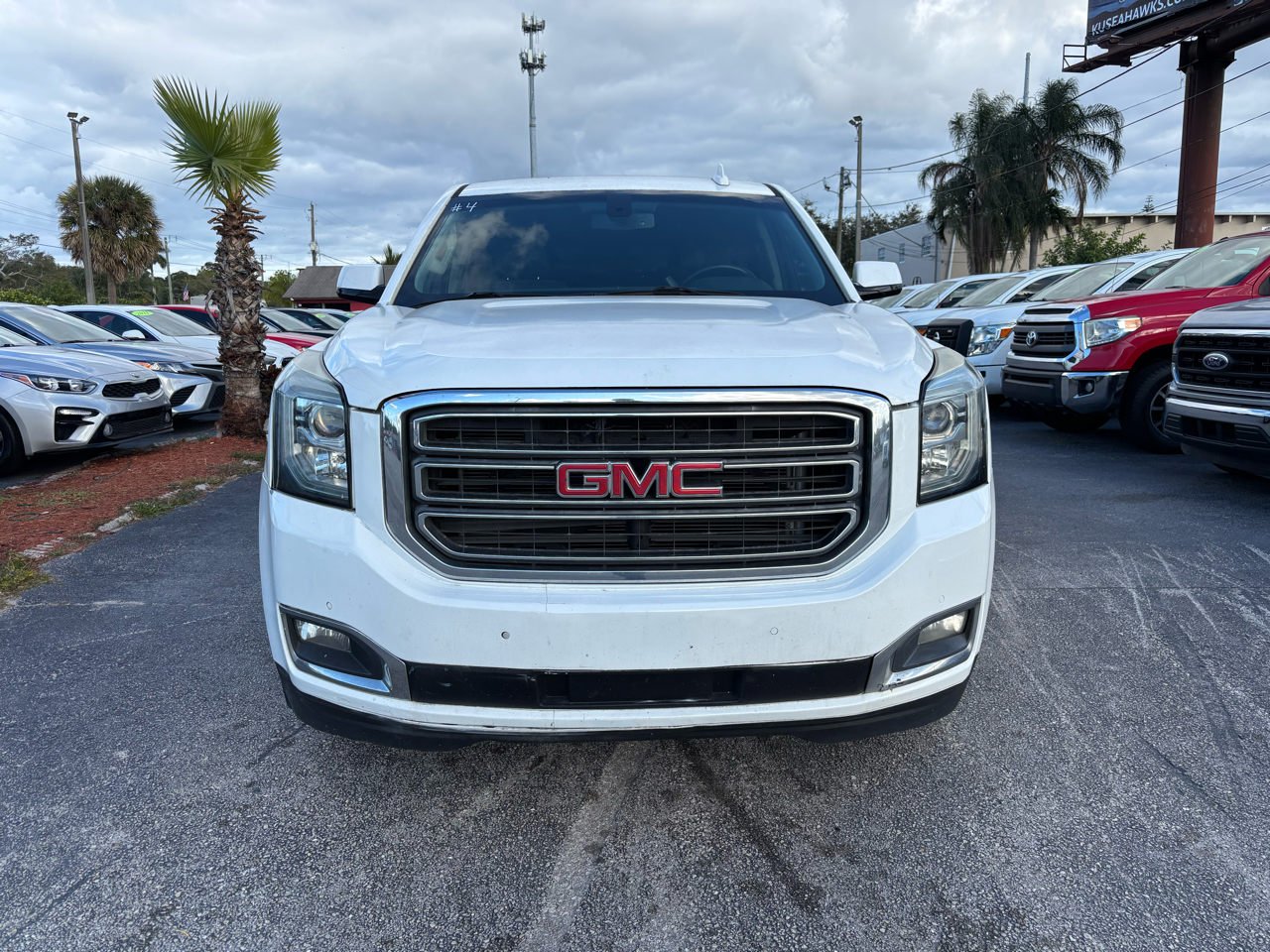 GMC Yukon XL SLE 2WD 2017