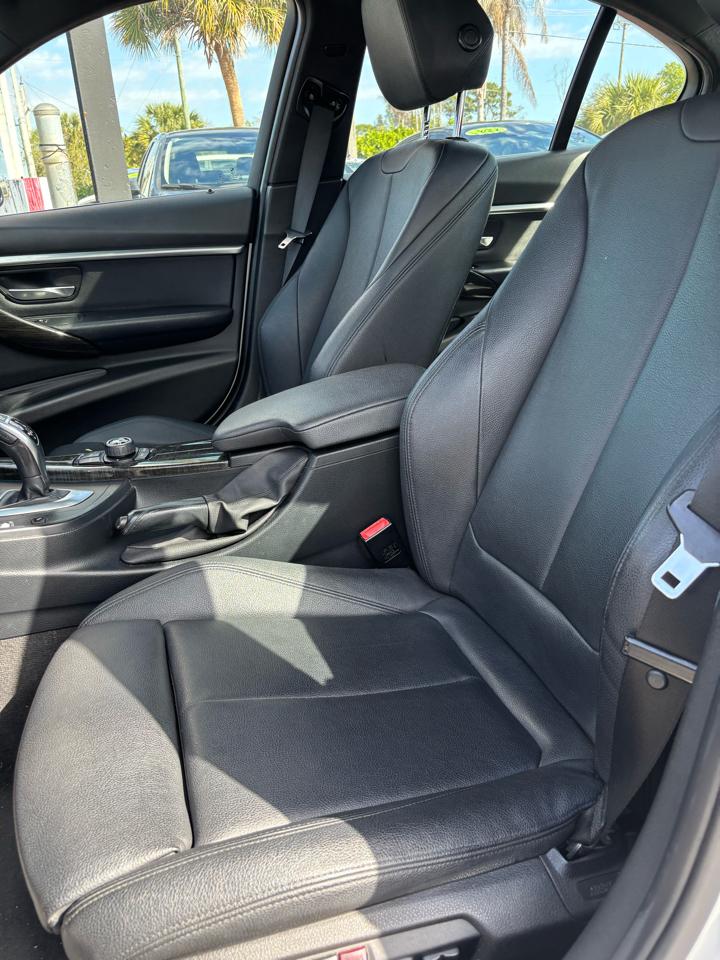 BMW 3-Series 330i SULEV Sedan 2017