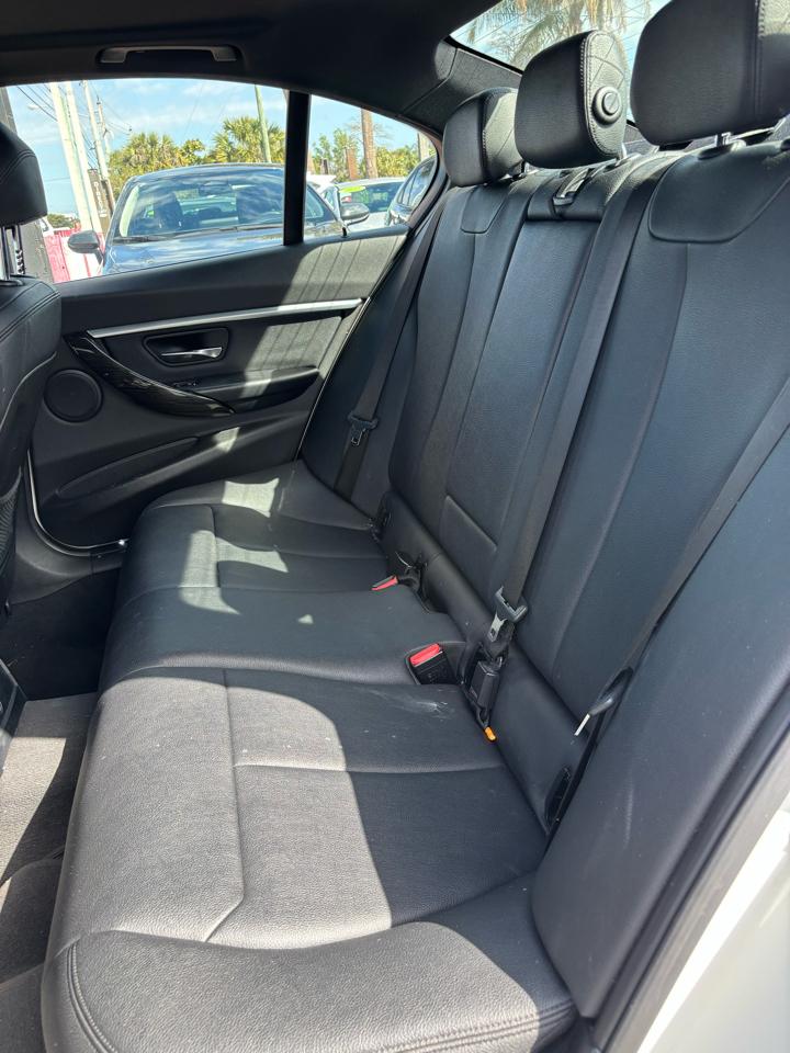 BMW 3-Series 330i SULEV Sedan 2017