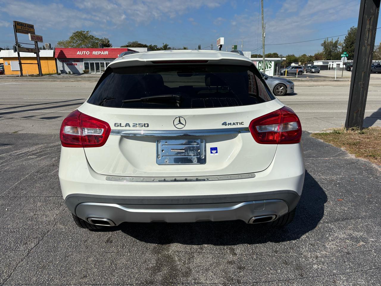 Mercedes-Benz GLA-Class GLA250 4MATIC 2018