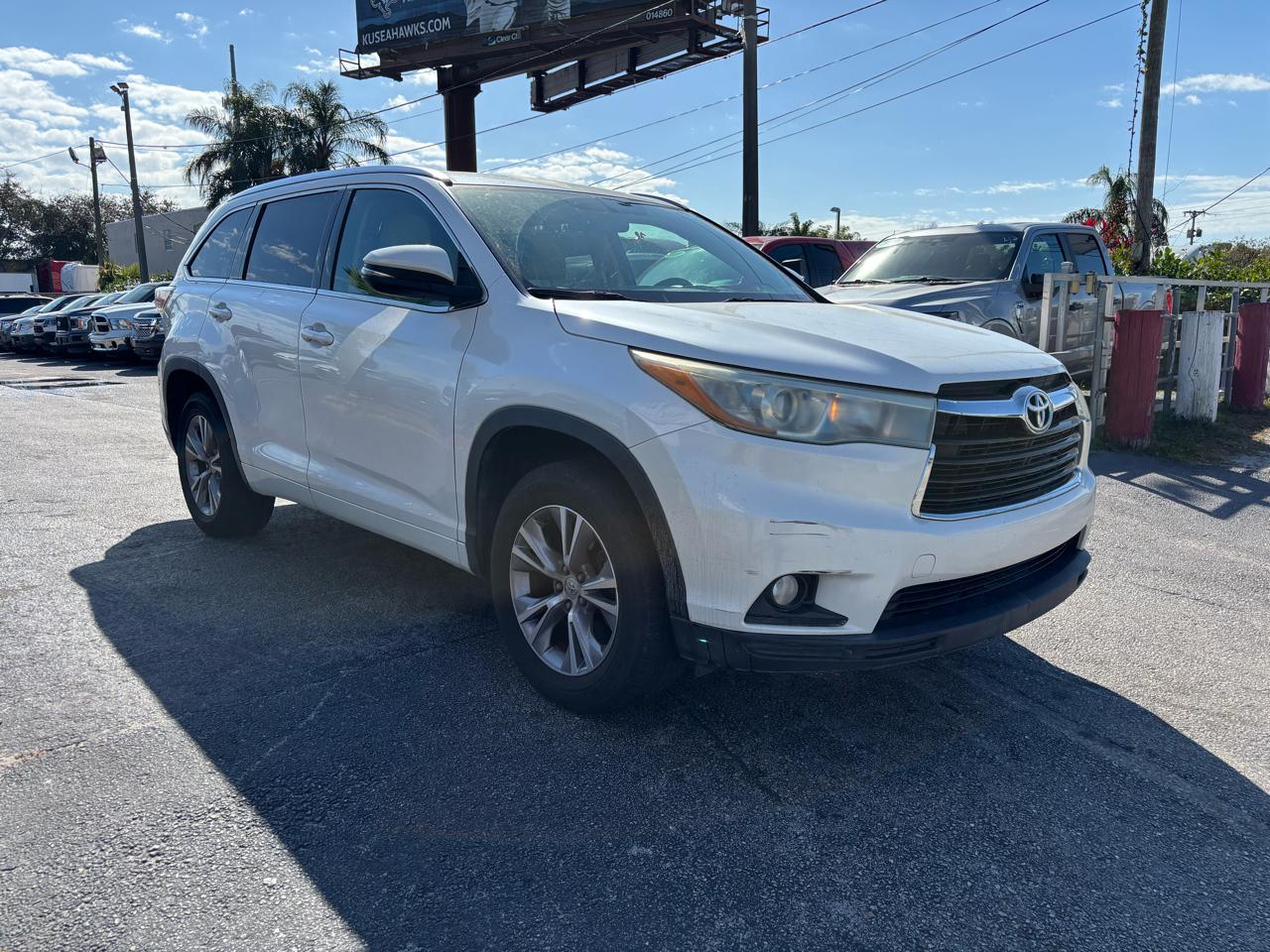 Toyota Highlander XLE FWD V6 2015