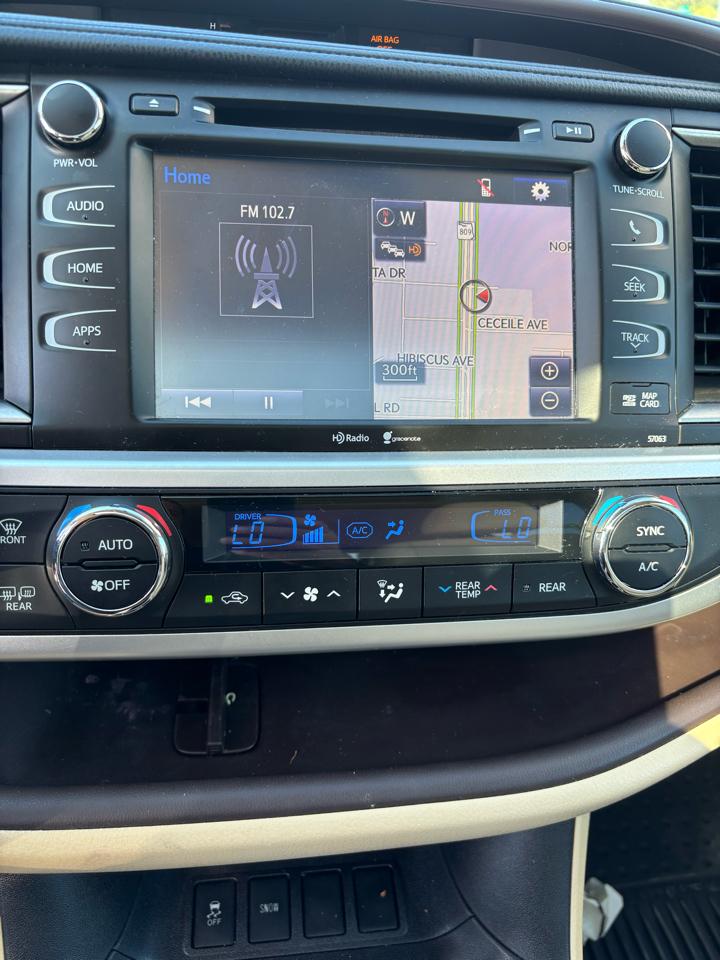 Toyota Highlander XLE FWD V6 2015