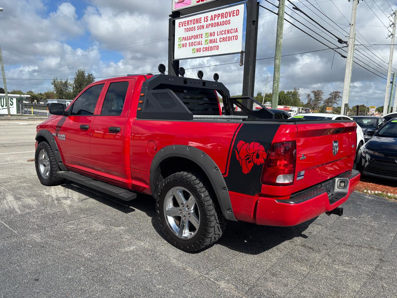 RAM 1500 Tradesman Quad Cab 2WD 2018