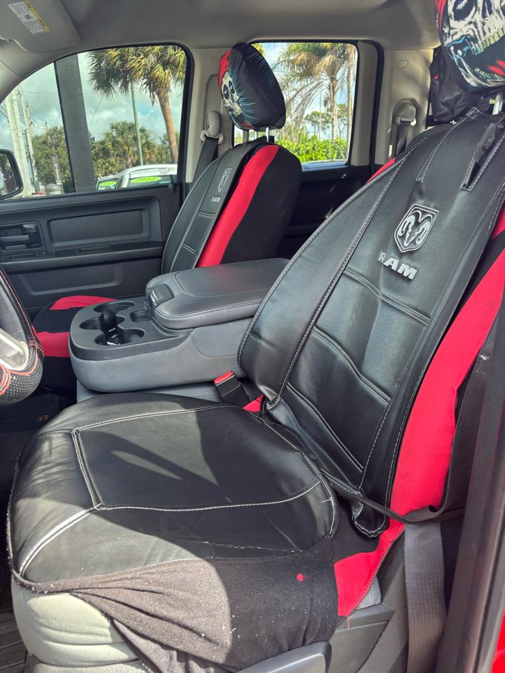 RAM 1500 Tradesman Quad Cab 2WD 2018