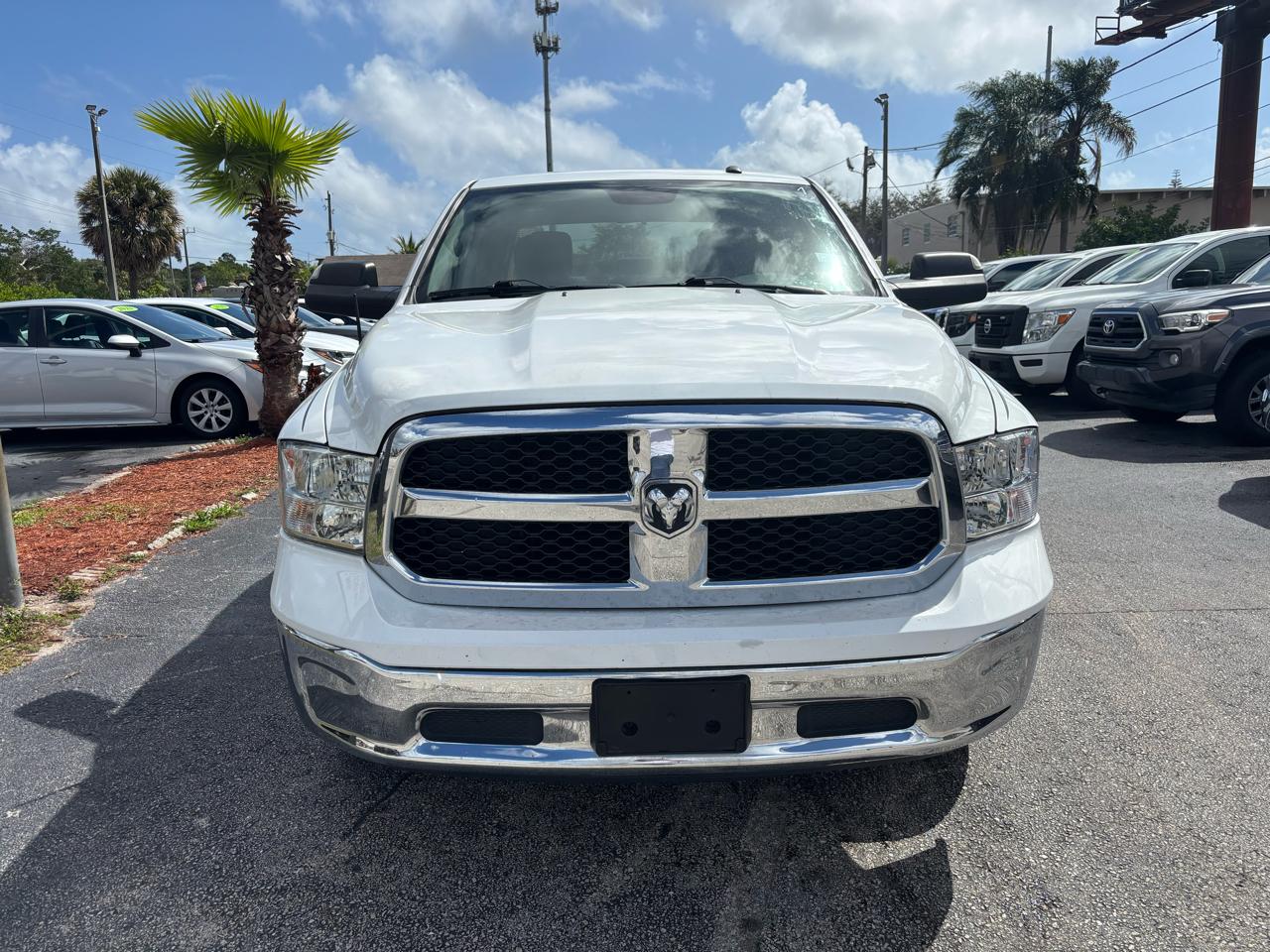 RAM 1500 Classic Tradesman Crew Cab SWB 2WD 2020