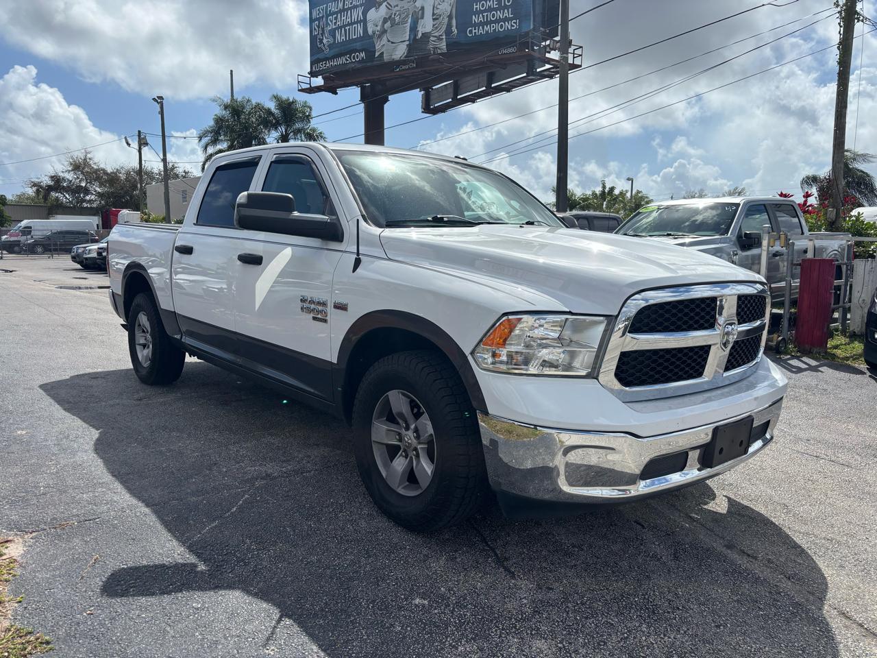 RAM 1500 Classic Tradesman Crew Cab SWB 2WD 2020