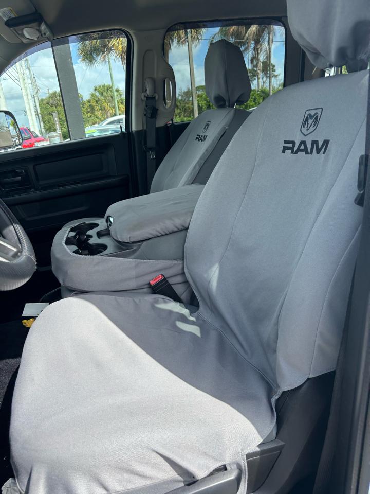 RAM 1500 Classic Tradesman Crew Cab SWB 2WD 2020